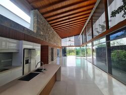 Ocean Drive (D4), Detached #515293001